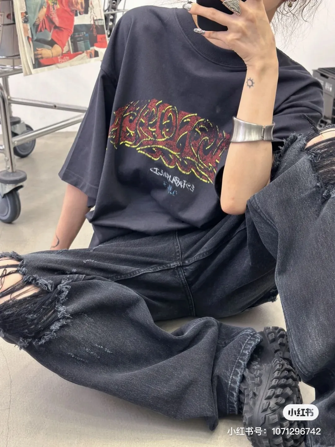 # Balenciaga/ # T Same Style